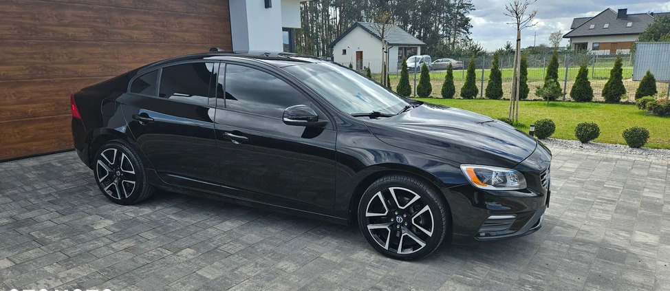 Volvo S60 cena 61500 przebieg: 144700, rok produkcji 2017 z Siedlce małe 137
